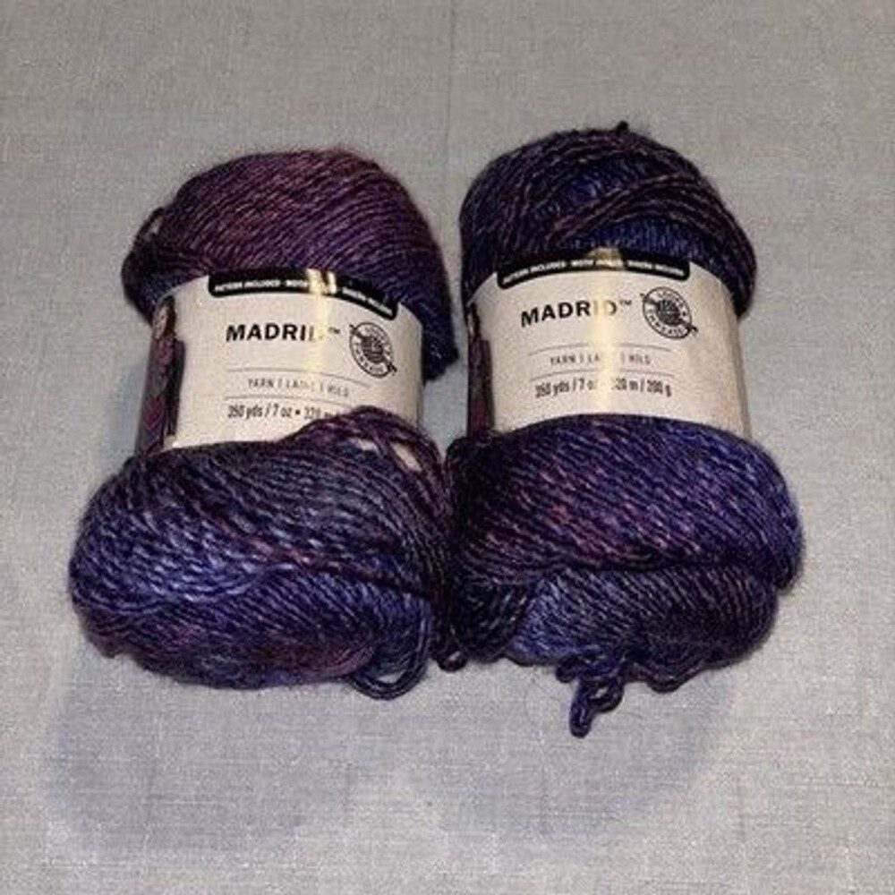 Lot 2 Loops & Threads Madrid Merlot Skeins Bulky #5 Yarn Purple Pink 7 oz 350 yd